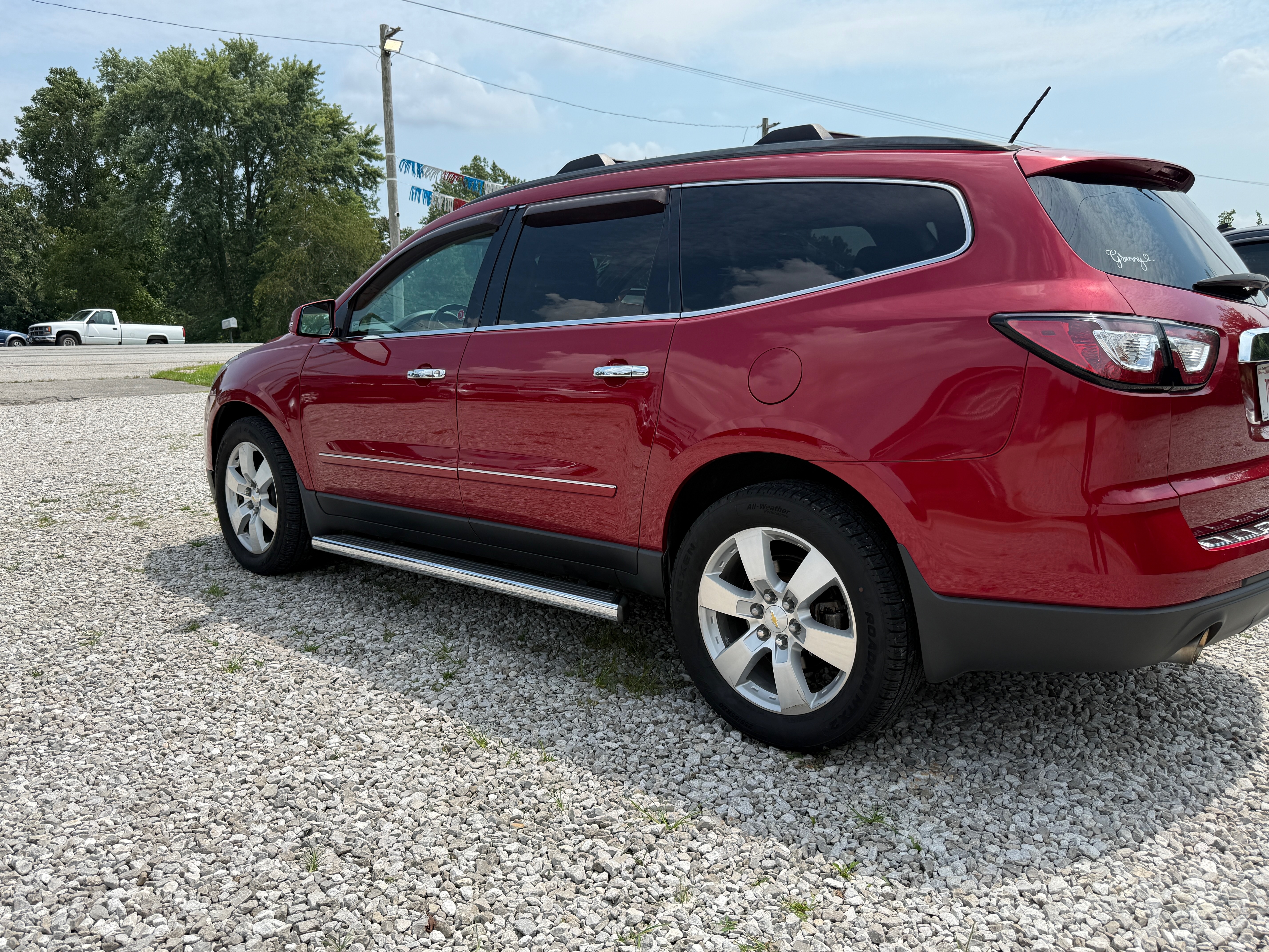 2014 Chevrolet Traverse LT side profile
