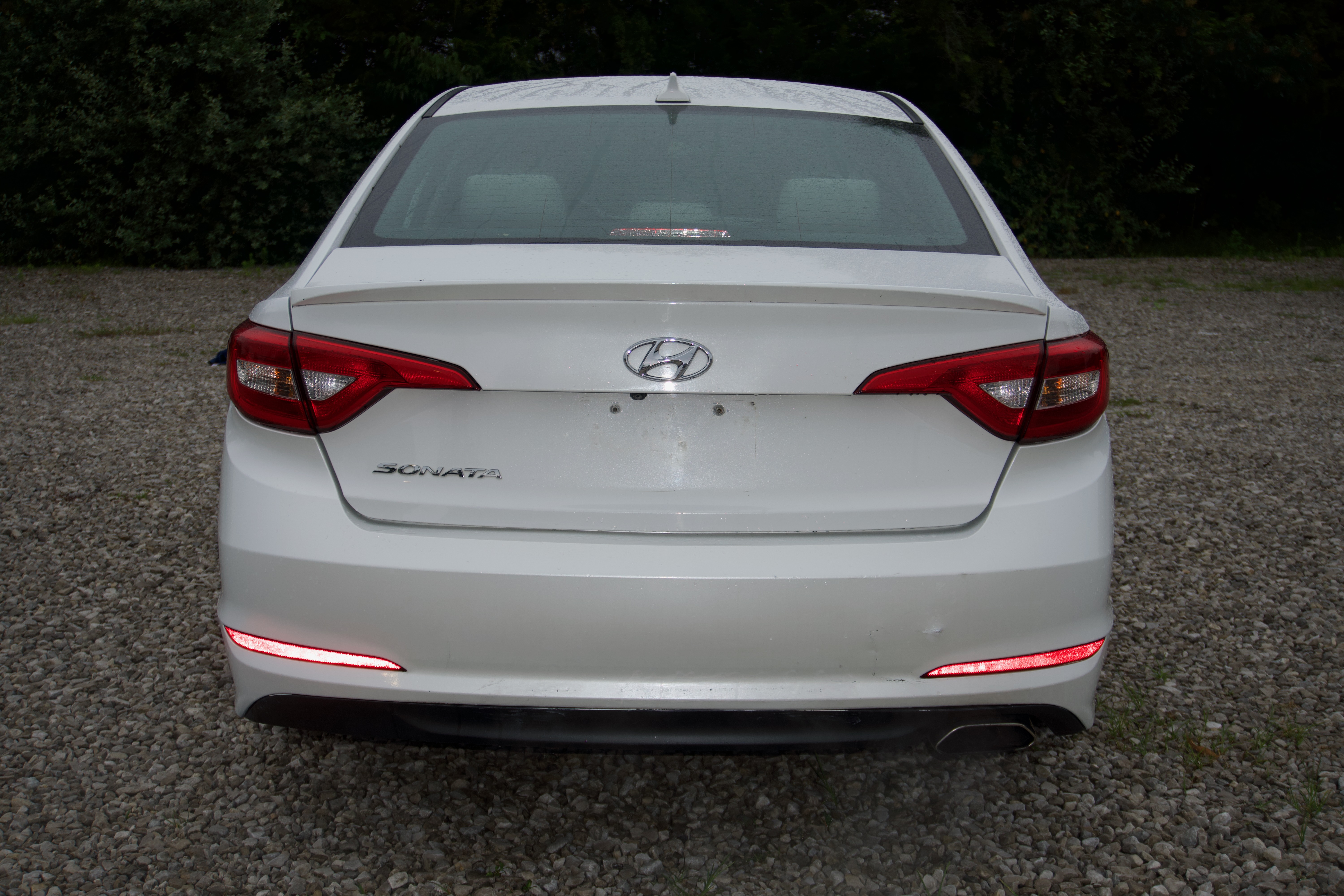 2016 Hyundai Sonata SE rear interior seating